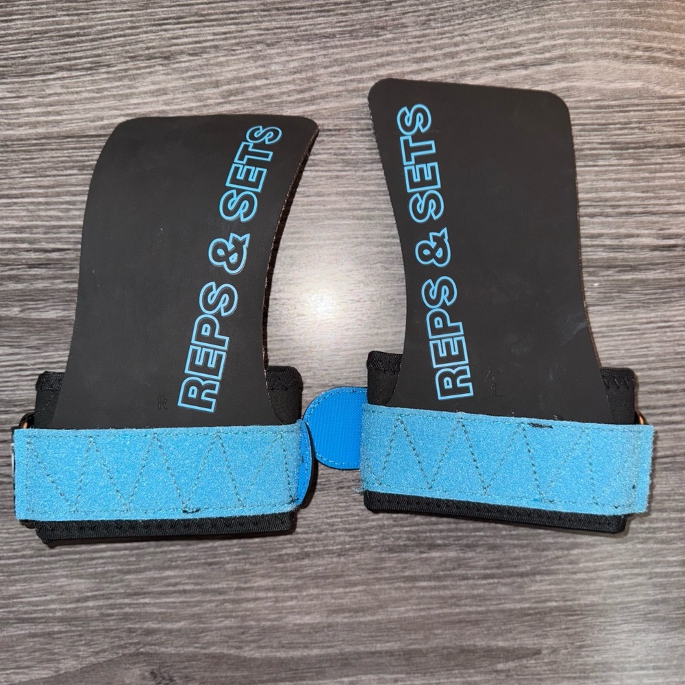 Reps & Sets CrossFit Grips Bundle